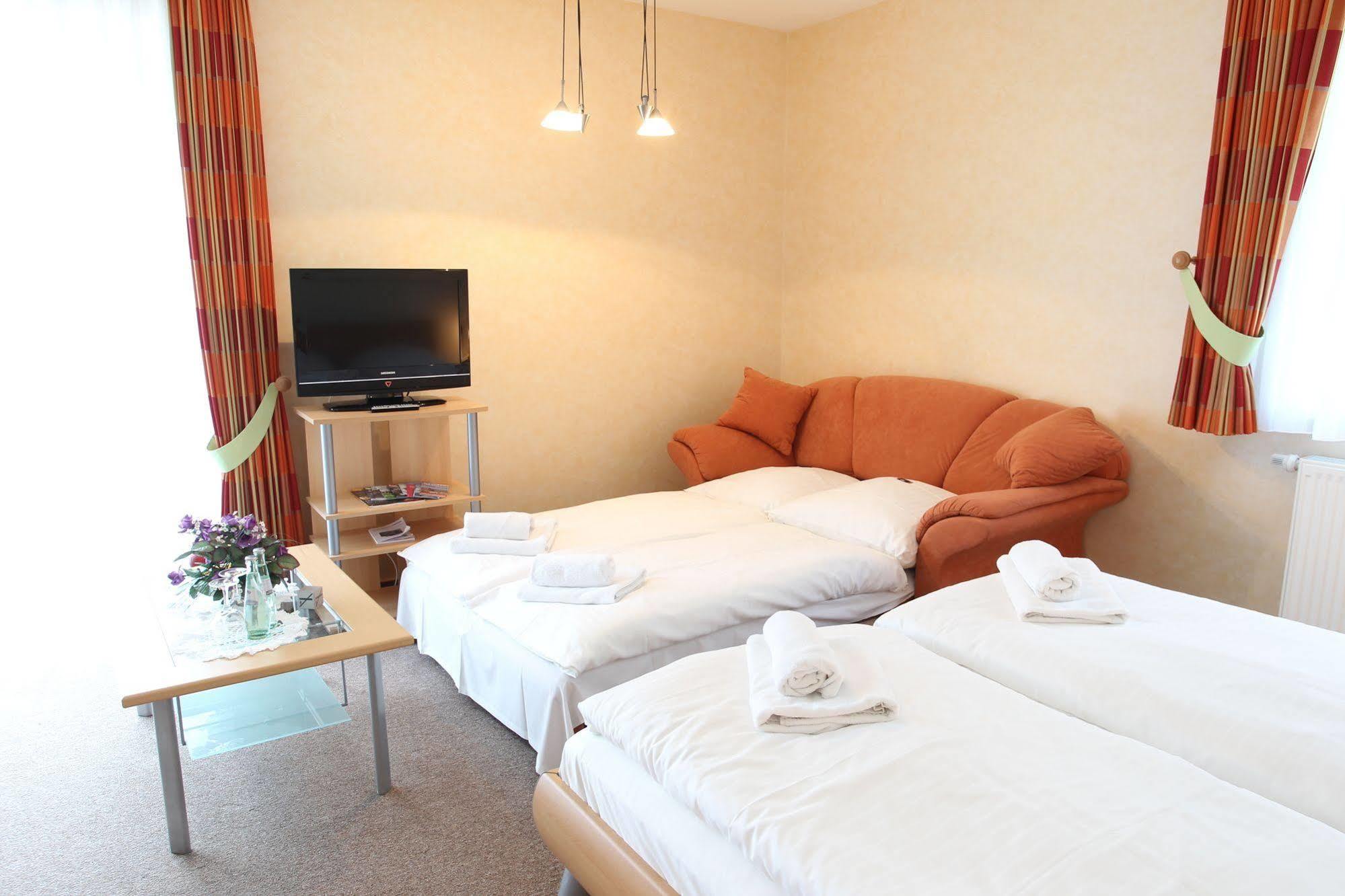 Hotel Wittorf 노이뮌스터 외부 사진